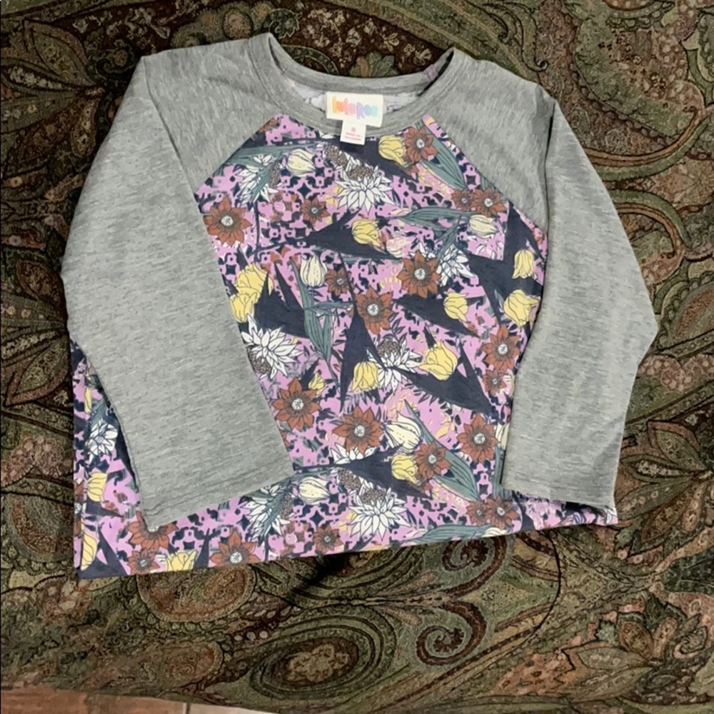 Child size 8 LuLaRoe shirt